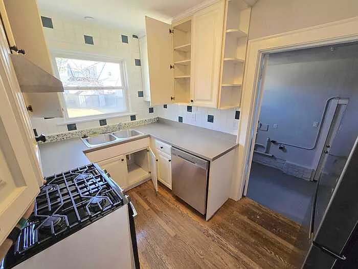 3504 Chesapeake Blvd — Photo 6