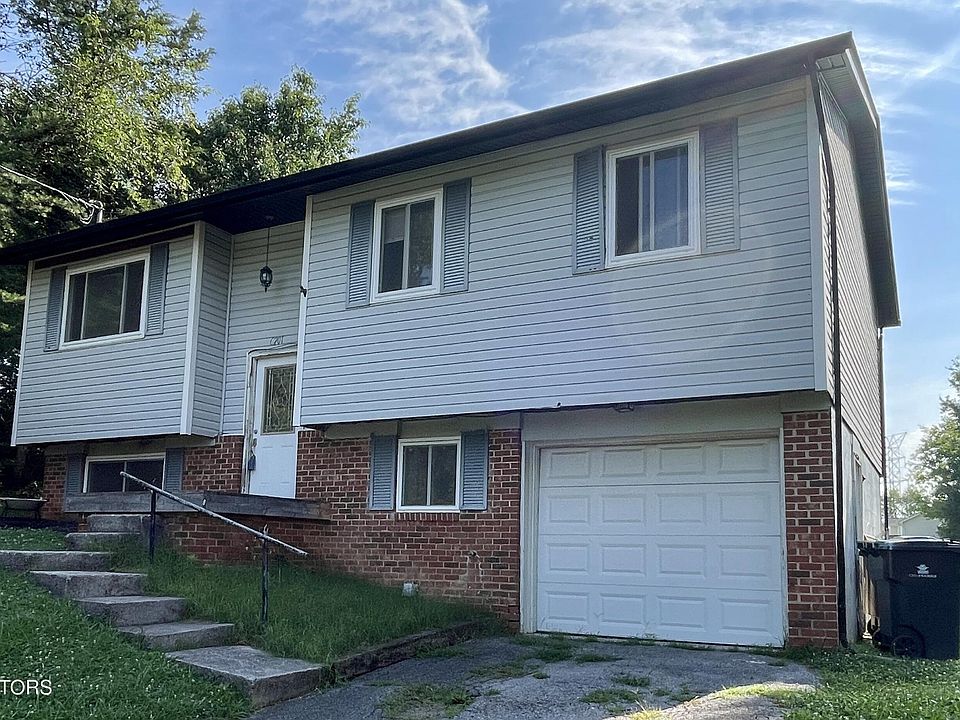 1st image of 6201 Robin Heights Dr