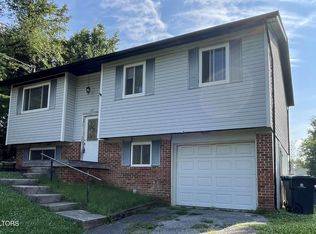 6201 Robin Heights Dr, Knoxville, TN 37921