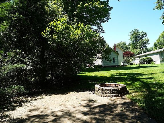 5th image of 81 W Marion St
