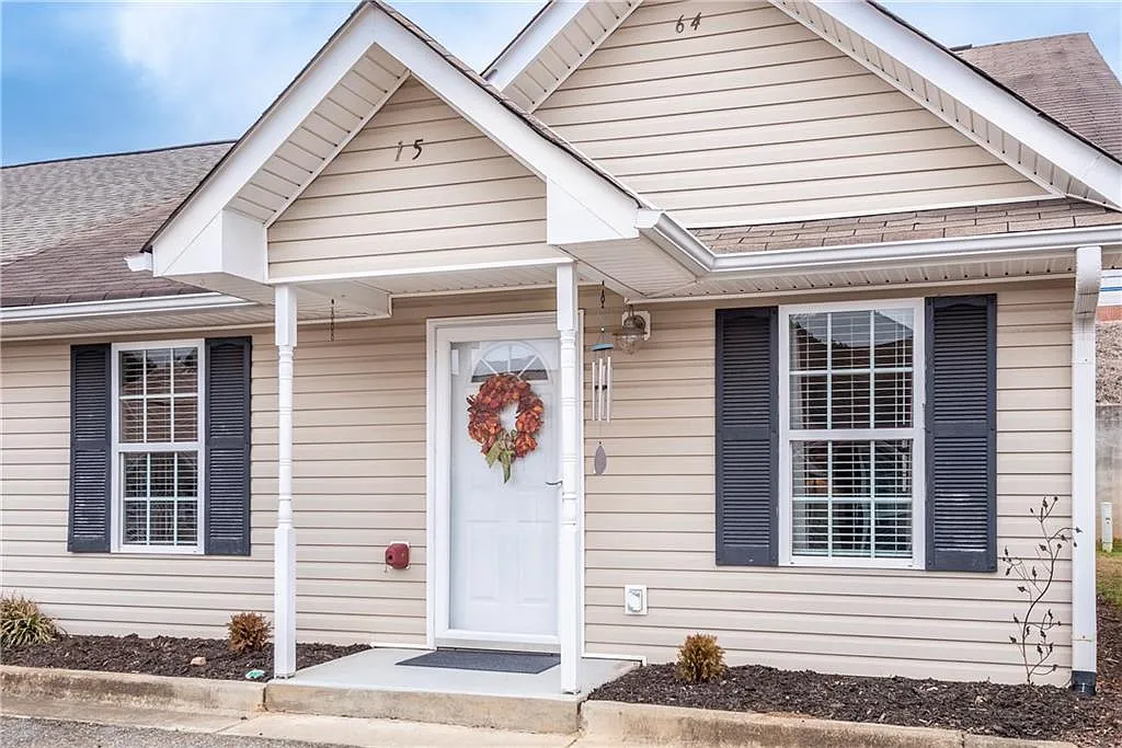 64 Brittany Ct #15 photo 1