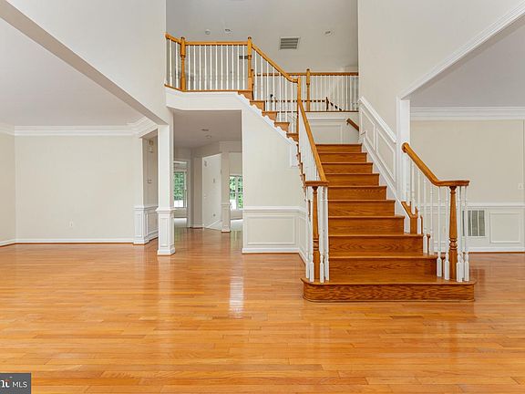 4th image of 7412 Kallenburg Ct