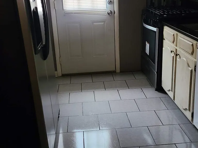 562 Westmoreland St #562 — Photo 11