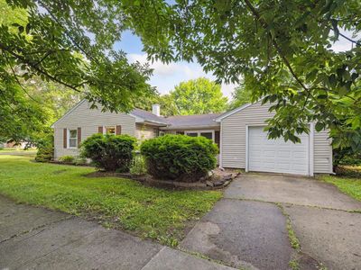 915 S Cedar St, Owosso, MI, 48867