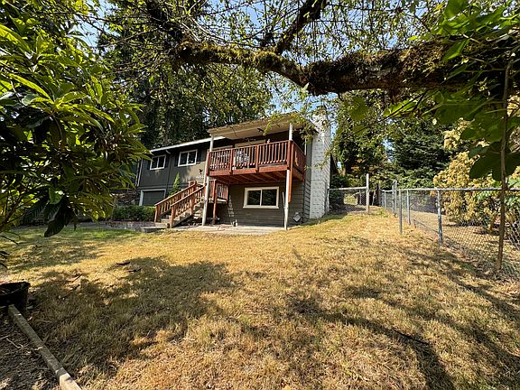 access from front yard to backyard