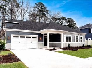 649 Crestfield Dr, Chesapeake, VA 23320