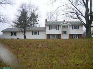 20408 Waterford Rd, Fredericktown, OH 43019