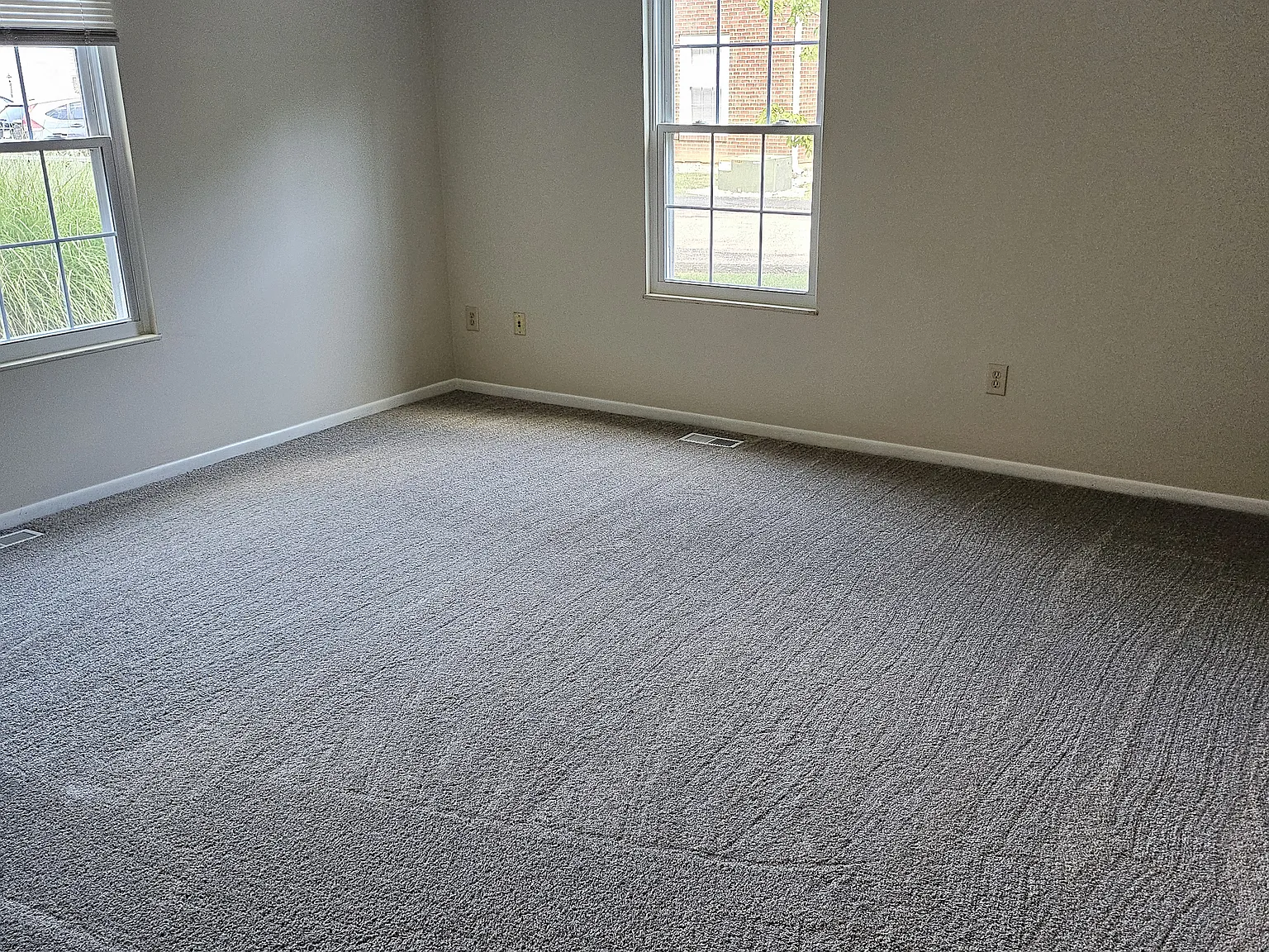 2 bed, 1300 sqft, $1,850 — Photo 4