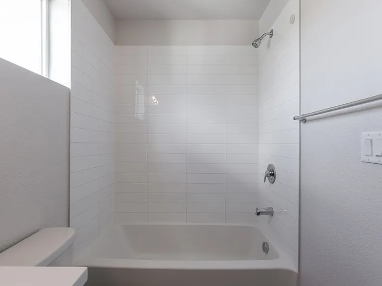 5634 W 10th Pl — Photo 11