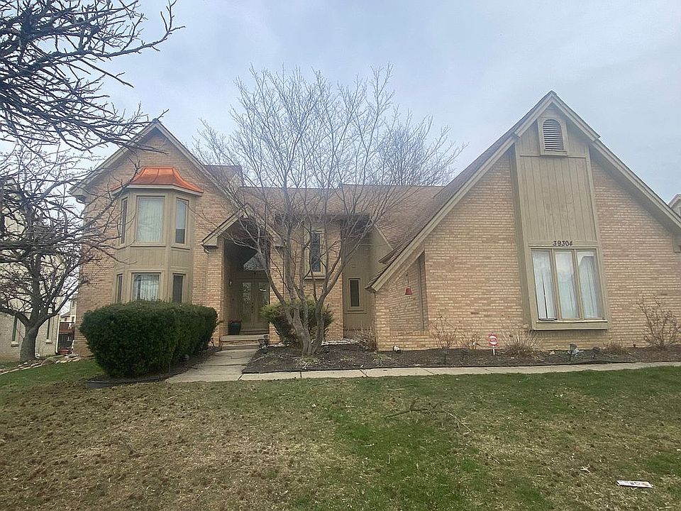1st image of 39304 Geneva Dr