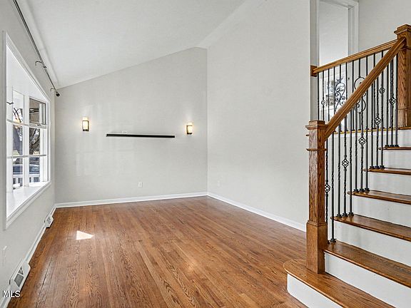 4th image of 54 Forts Ferry Road