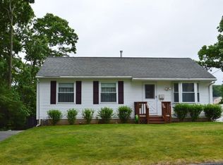 28 Bennett St, Hudson, MA 01749