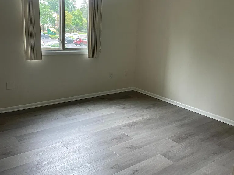 414 Ravens Crest Dr — Photo 17