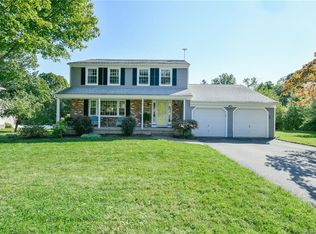 150 Brentwood Dr, Cheshire, CT 06410
