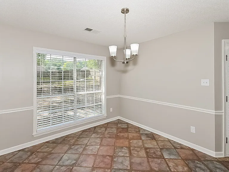 5759 Michaelson Dr — Photo 6