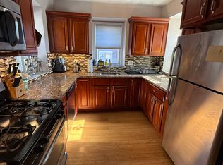4 Charles St #2, Winthrop, MA 02152