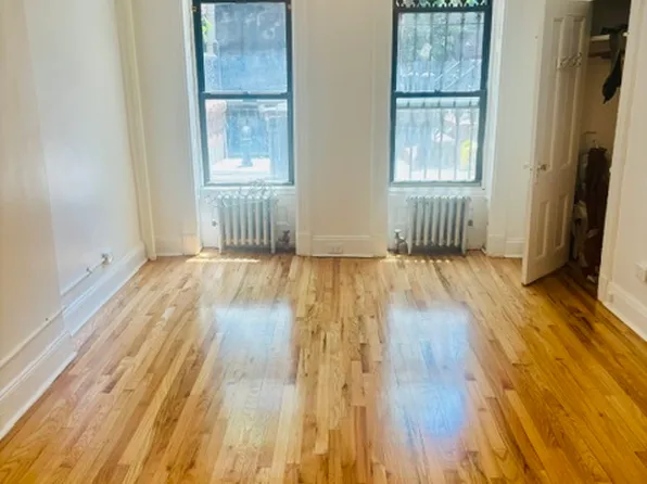 395 Hancock Street image 1 of 6