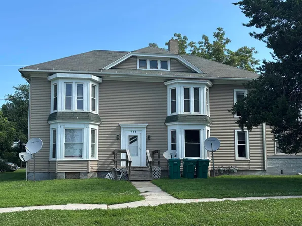 448 W 3rd Ave APT 4, Woodhull, IL 61490