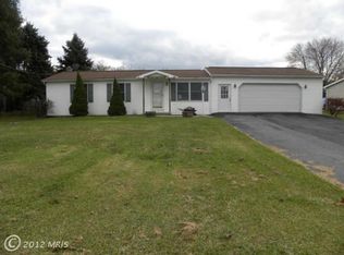 207 S Side Dr, Newville, PA 17241
