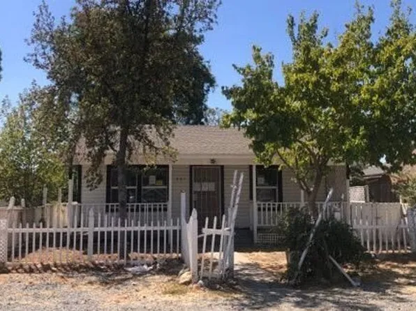 221 Belle Ave, Bakersfield, CA 93308