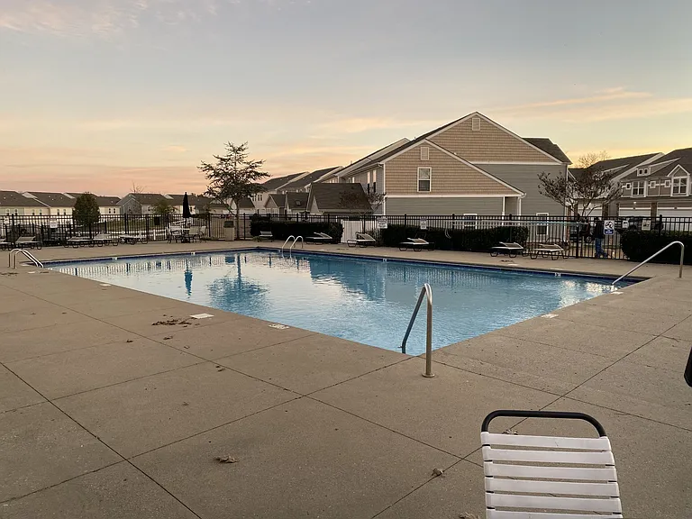 1060 Somerset Springs Dr — Photo 16