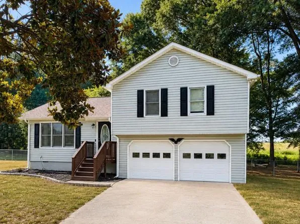 12 Fairfield Ct, Cartersville, GA 30120