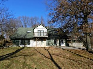 12101 E Saint Charles Rd, Columbia, MO 65202