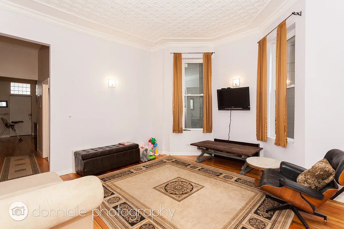 2 bed, 1.0 bath, $2,700 — Photo 2