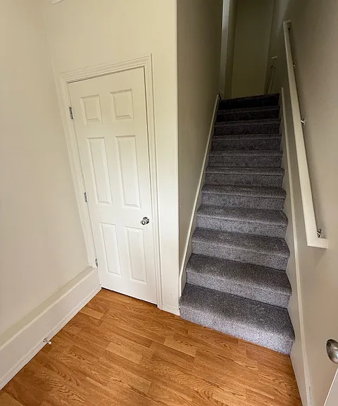 3921 SW 182nd Pl — Photo 2