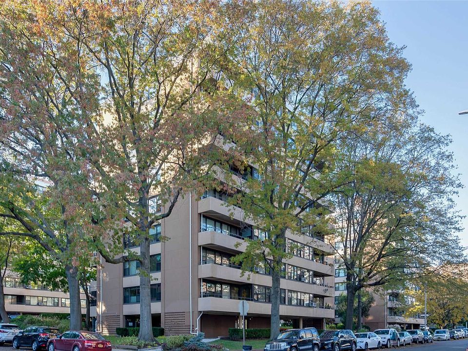 1st image of 724 166th St APT 7A