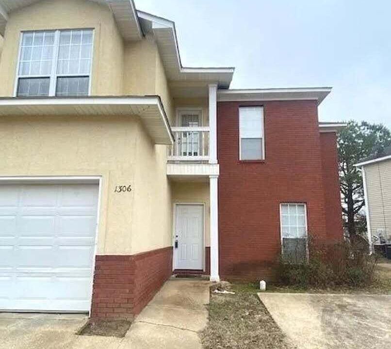 1st image of 1306 Saint Andrews Ln