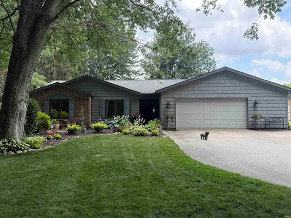 624 N Shore Dr, Kendallville, IN 46755