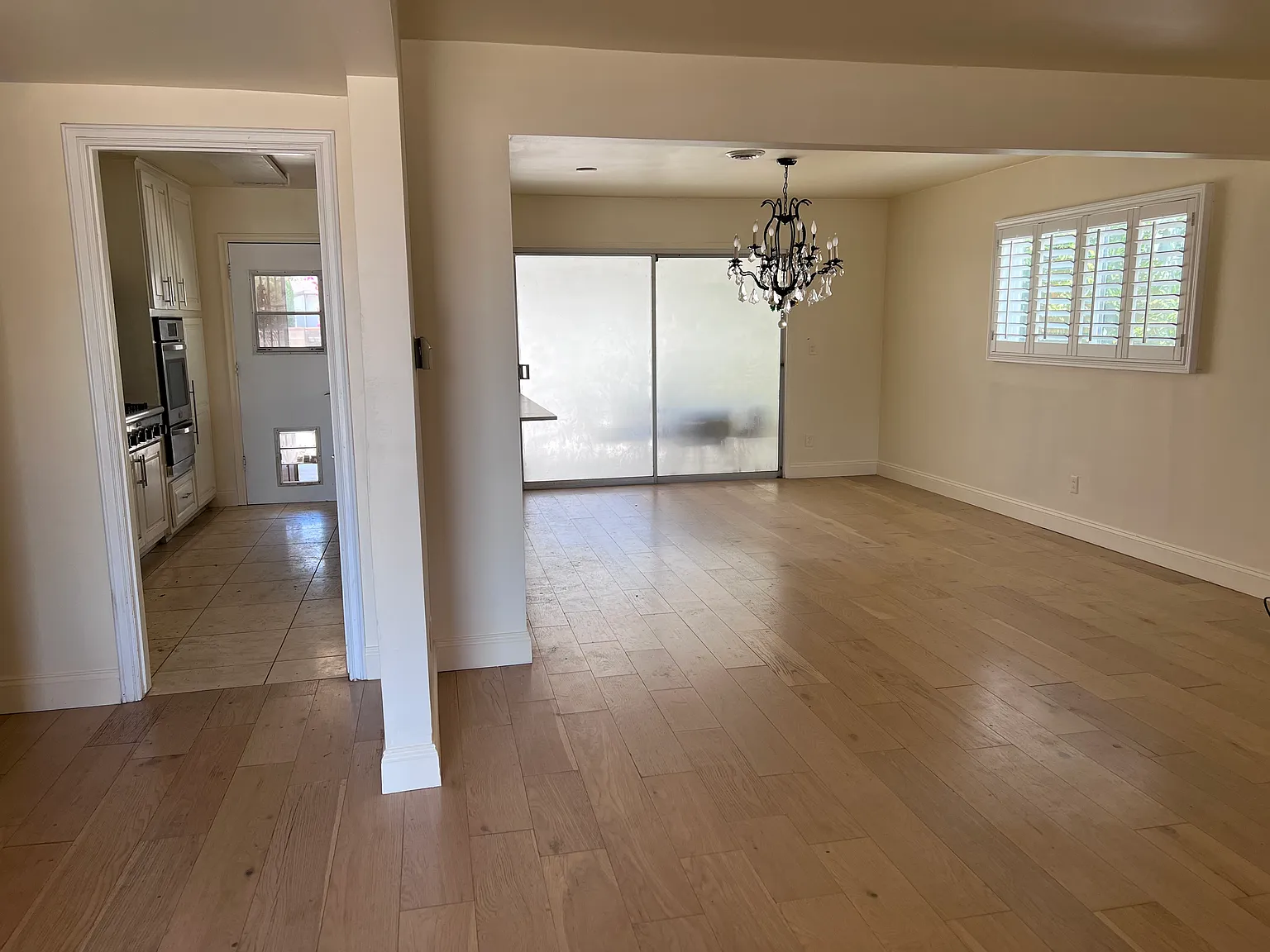 4 bed, 1570 sqft, $4,300 — Photo 2