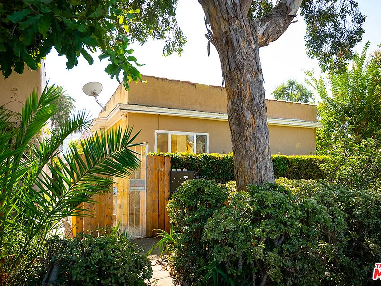 420 Altair Pl #A — Photo 2