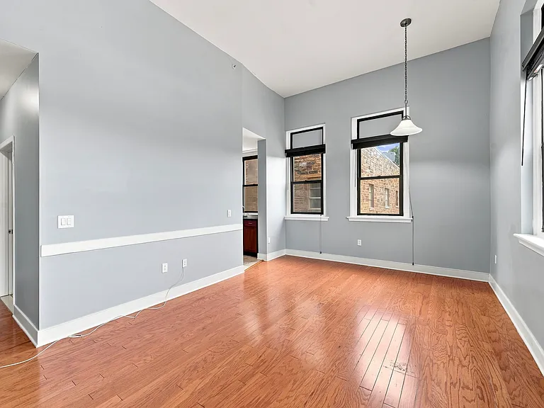 171 Grape St — Photo 1