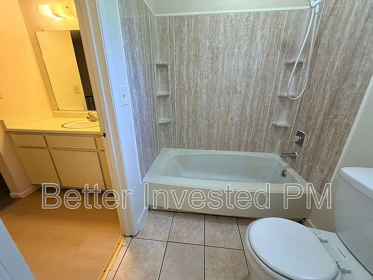 979 Marlene St — Photo 16