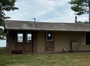 6191 E Lake Rd, Burt, NY 14028