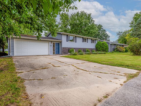 2nd image of 1868 S Sierra Way