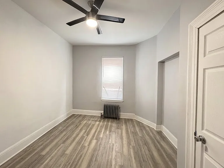 5809 Hobart St #2 — Photo 17