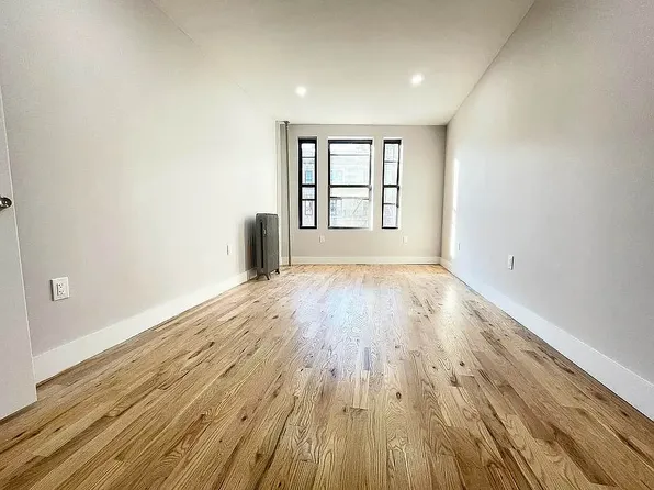 56 Fort Washington Ave #11, New York, NY 10032