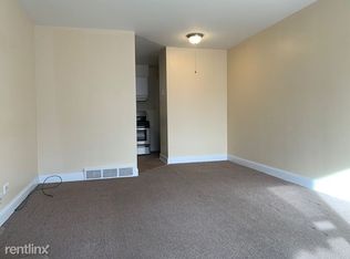 2409 Dunlay Ct APT 5, Waukegan, IL 60085