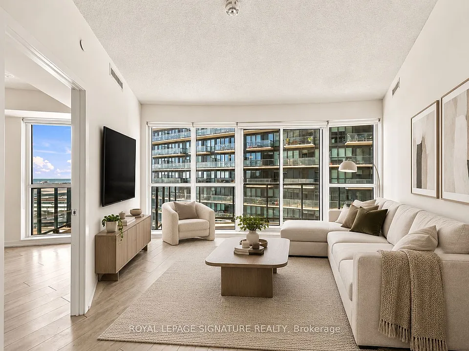 49 E Liberty St #1107