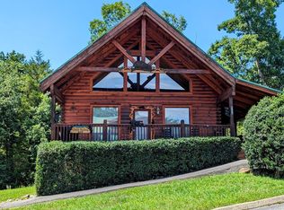 609 Cherry Blossom Way, Pigeon Forge, TN 37863