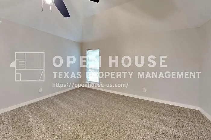 247 Stallion Dr — Photo 9