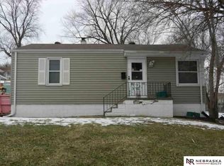 3660 Huntington Ave, Omaha, NE 68112