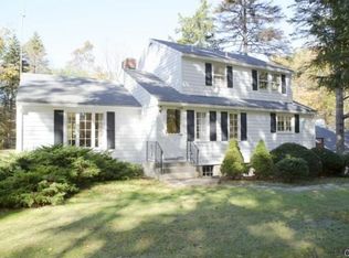 18 Grays Plain Rd, Sandy Hook, CT 06482
