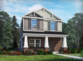 406 Cedar Knoll Cir, Pineville, NC 28134