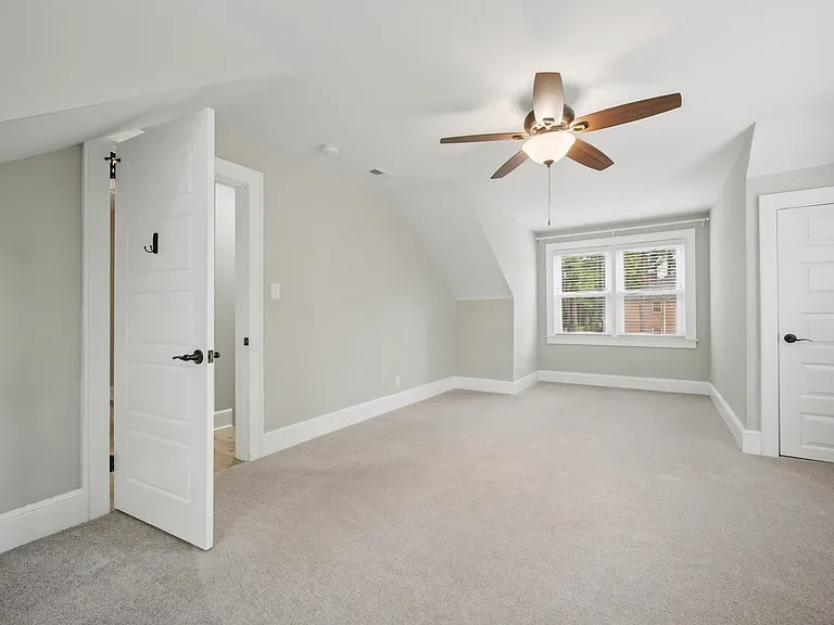 6048 River Rd — Photo 34