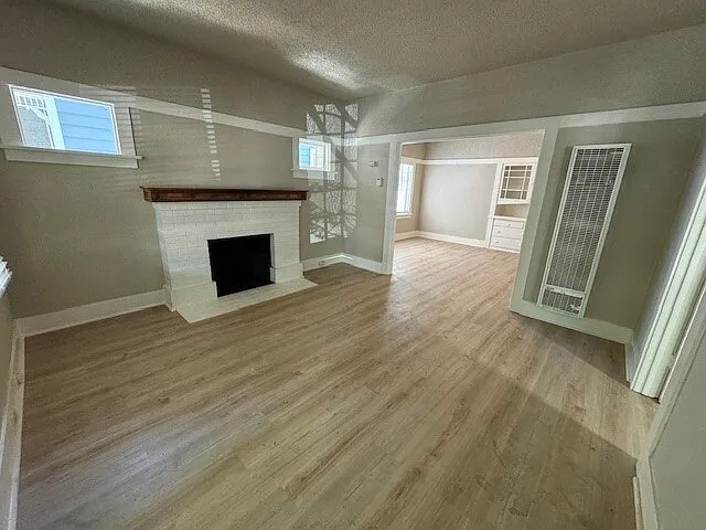 320 23rd St — Photo 5