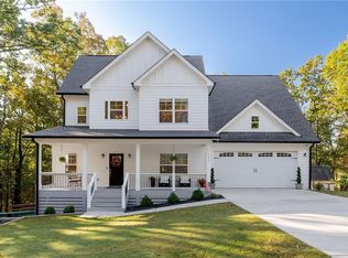 5234 Laurel Ln, Gainesville, GA 30506